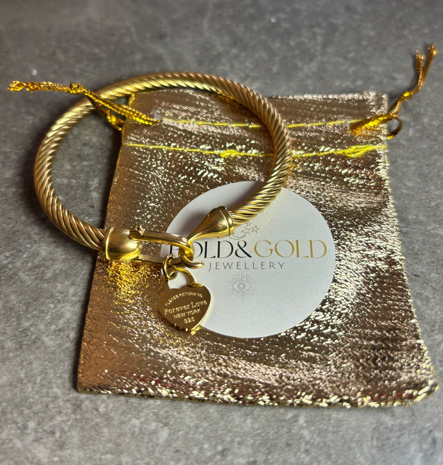 Lux hook clasp bangle